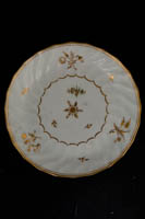 P140 – CHAMBERLAIN’S WORCESTER FLUTED GILT-WHITE PLATE