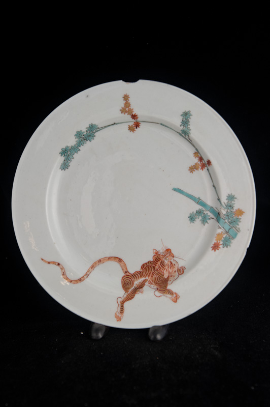 P081 - MEISSEN KAKIEMON PLATE